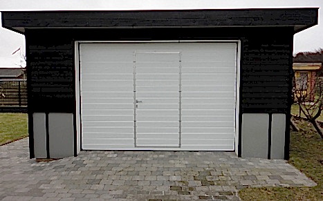 Установка секционных ворот