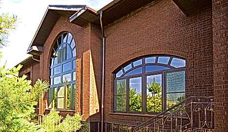 Полукруглые окна